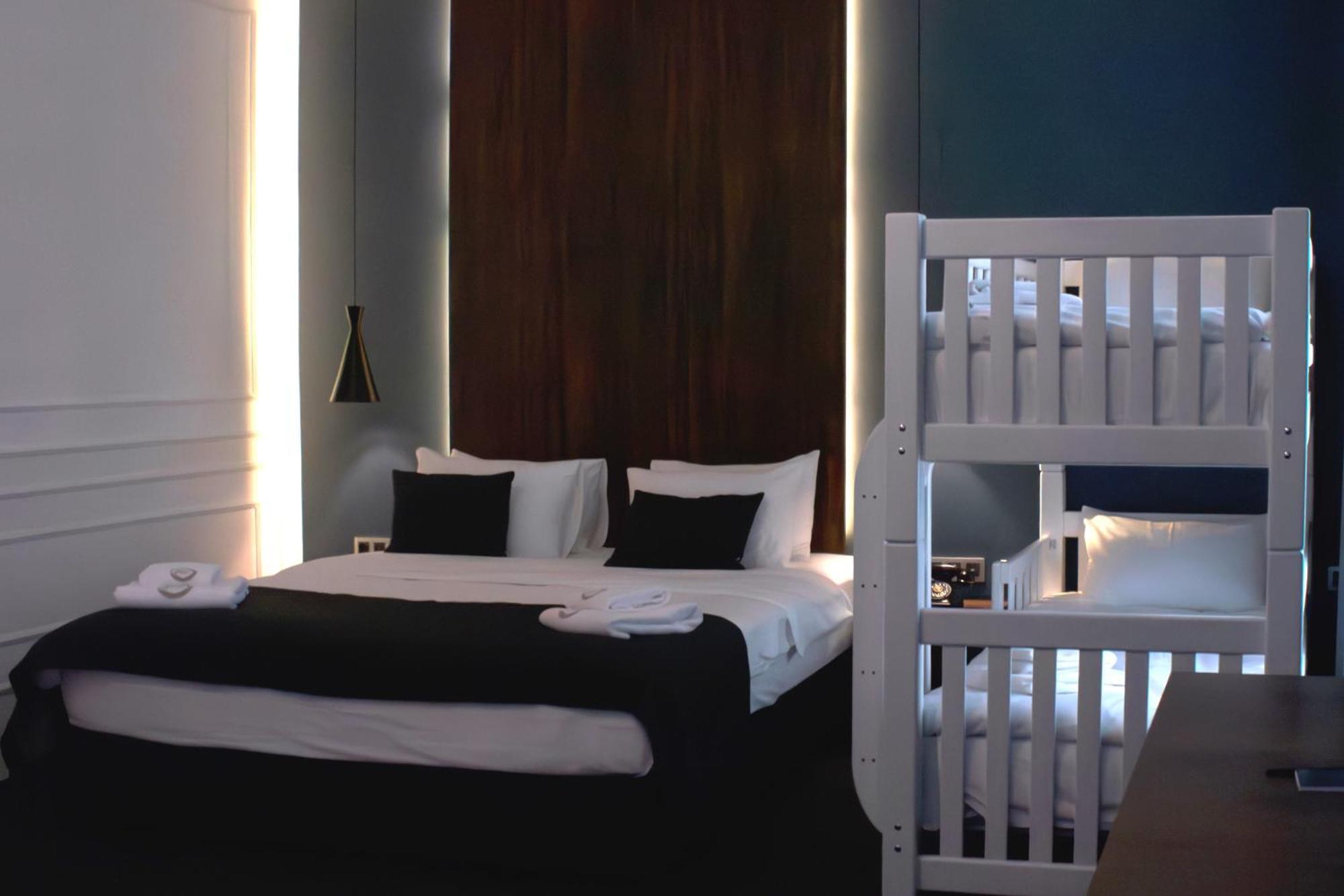 Hotel Twenties Tbilisi - Stay & Dine Exterior foto